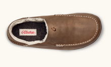 Load image into Gallery viewer, Olukai Mens Moloa Slipper Toffee/Drk Wood