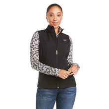 Load image into Gallery viewer, ARIAT WOMENS NEW TEAM SOFTSHELL VEST BLACK